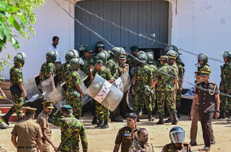 ލަންކާ ޖަލުގައި 26 މަރު، ހާއްސަ ތަހުގީގެއް ފަށައިފި