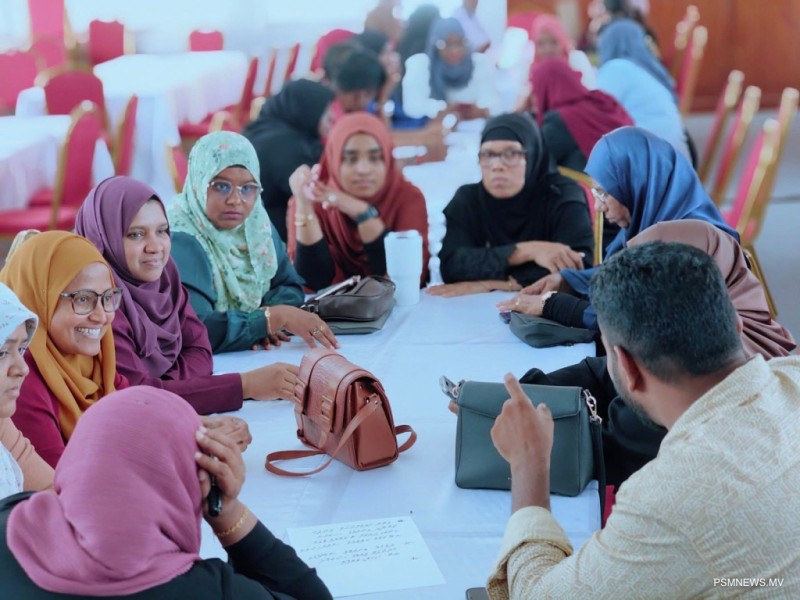 ޓީޗަރުންނަށް ދިމާވާ ދަތިތައް ހައްލުކުރުމަށްދަނީ މަސައްކަތްކުރަމުން: ސީއެސްސީ