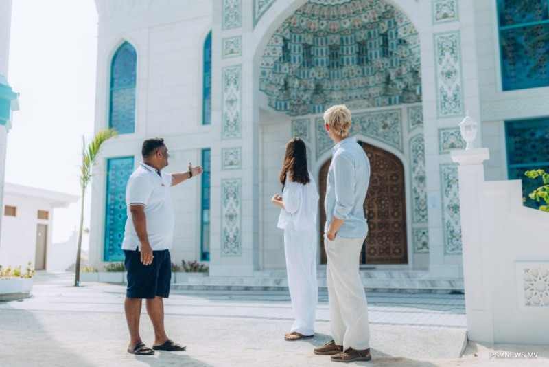 ޖުލައި މަހު ފަތުރުވެރިން އަންނަ ޢަދަދަށް ކުރިއެރުން