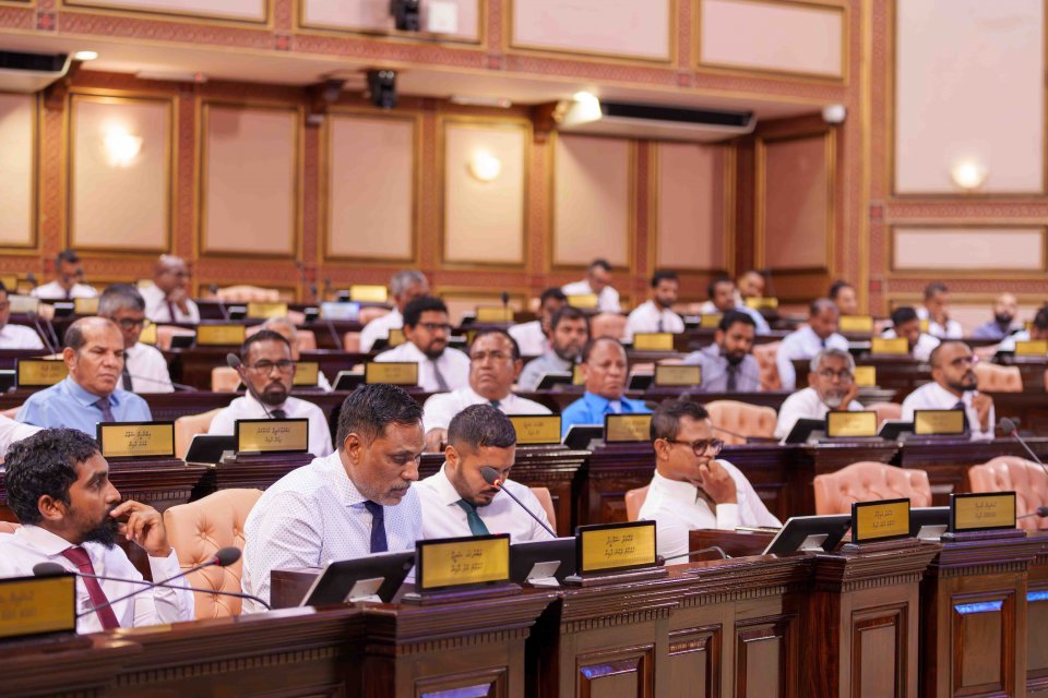 ނޮން ރެޒިޑެންޓް 3 ސަފީރުން އައްޔަންކުރަން ރުހުންދީފި