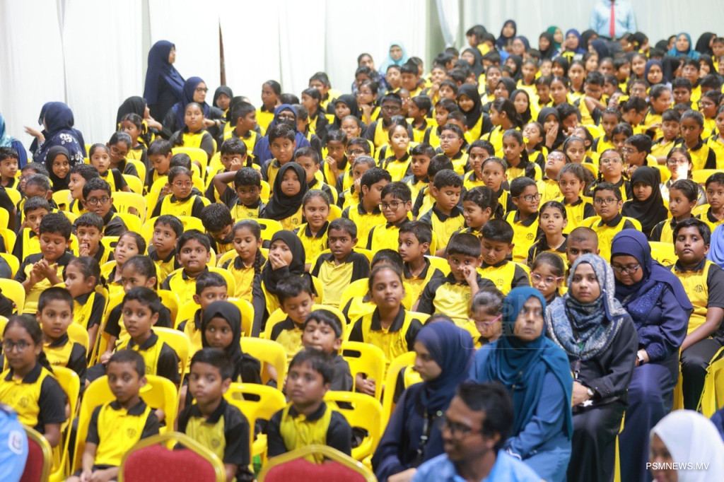 ޓީއެސްގެ 327 ކުދިން ފަތަން ދަސްކޮށްފި