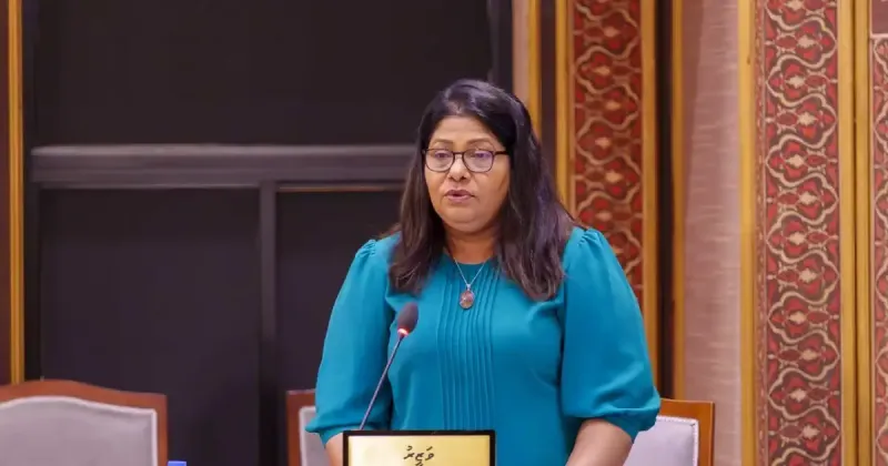 ހެލްތު މިނިސްޓަރަށް ސުވާލު ކޮށްގެންވެސް ހިމަބިއްސަށް ޓެސްޓު ކުރާ ކިޓު ރާއްޖޭގައި ހުރިކަމެއް ސާފެއް ނުވި