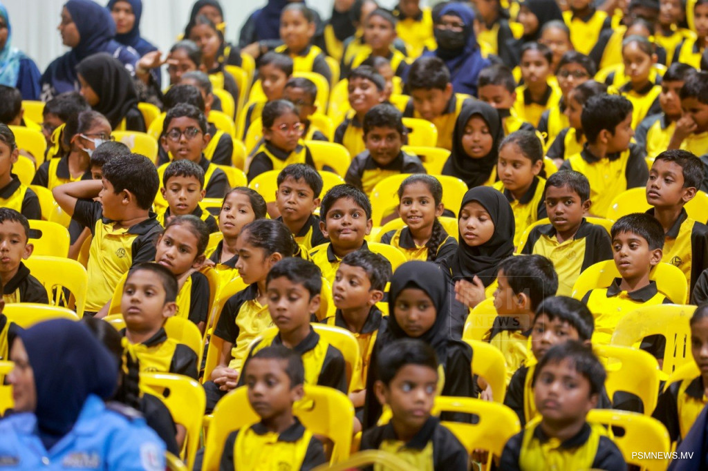 ޓީއެސްގެ 327 ކުދިން ފަތަން ދަސްކޮށްފި