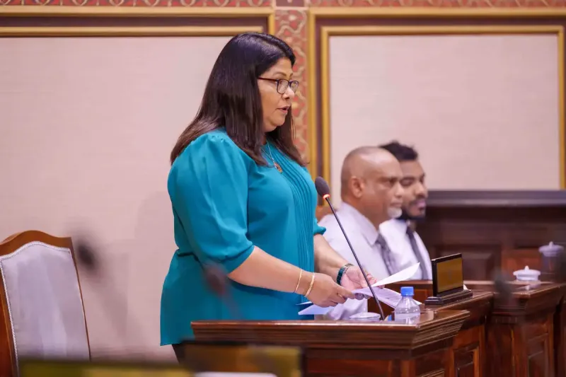 އެއްވެސް މަސައްކަތެއް ކުރިއަށް ނުގެންދާ ތޮއްޑޫ ހޮސްޕިޓަލްގެ މަސައްކަތް އަންނަ އަހަރު ނިންމާނެ ކަމަށް މިނިސްޓަރު ގީލާ ވިދާޅުވެއްޖެ