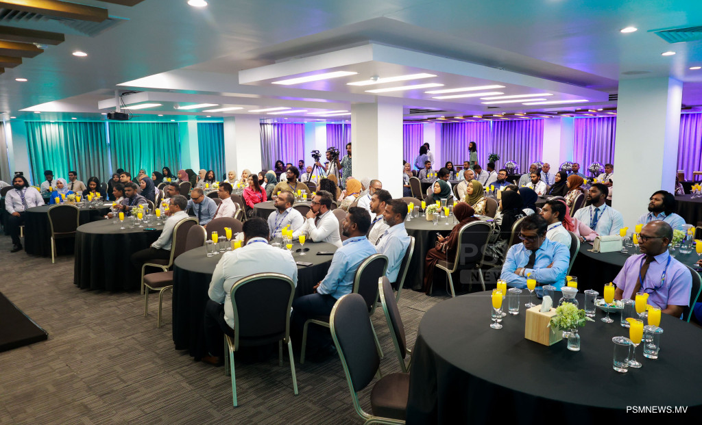 ފެނަކައިން ވަކިވާން އެދުނު 108 މުވައްޒަފުން ދޫކޮށްލުމުގެ މަރުހަލާ ފުރިހަމަކުރަނީ