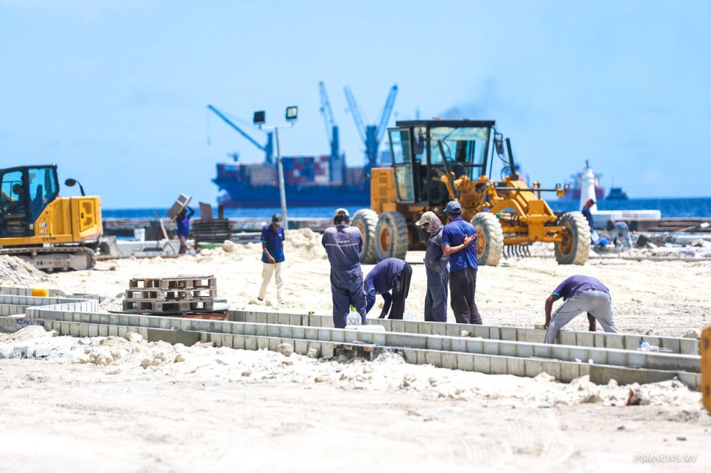ބޮޑުތަކުރުފާނު މަގުގެ މަސައްކަތް ރައީސް ބައްލަވާލައްވައިފި