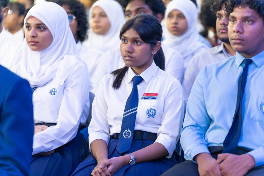 ޓިއުޝަން ނަގާ ވަގުތު އިތުރުވާތީ މިނިސްޓަރު: ކުދިންގެ ހިތް އުފާވާ ކަންކަން ކުރަން ވެސް ވަގުތު ދޭން ޖެހޭ