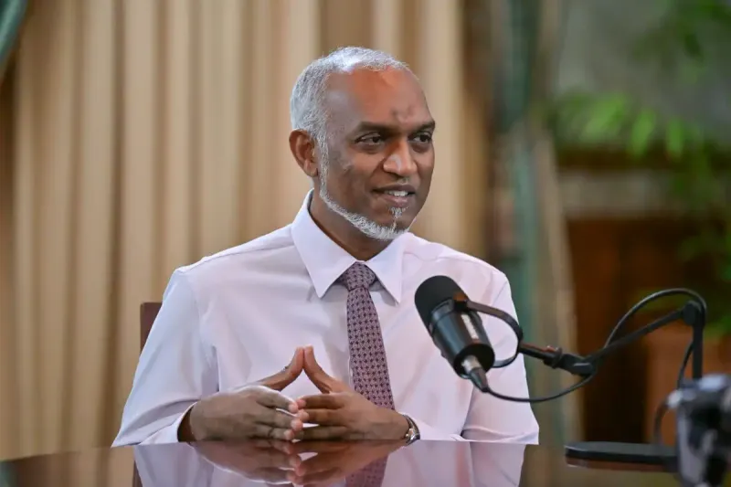 މަސްވެރިކަމުގެ ސިނާއަތް ހީނަރުވީ ކުރީ ސަރުކާރުން ވަޒީފާތައް ބަހާލުމުން ކަމަށް ރައީސް ވިދާޅުވި ނަމަވެސް، މި ސަރުކާރުން އިންތިހާބާ ދިމާކޮށް އެތައް ބަޔަކަށް ވަޒީފާ ދީފައިވޭ!