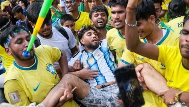 ވޯލްޑް ކަޕުގެ ފޯރީގައި ބަންގްލަދޭޝްގައި އެތައް މަރެއް