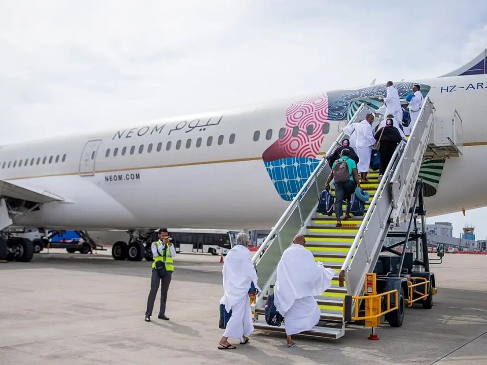 އުމްރާގެ އަޅުކަމަށް އައްޑޫން ސައުދީ އަރަބިއްޔާގެ ޖިއްދާއަށް ބާއްވާ މަތިންދާ ބޯޓު މިރޭ ފުރަނީ