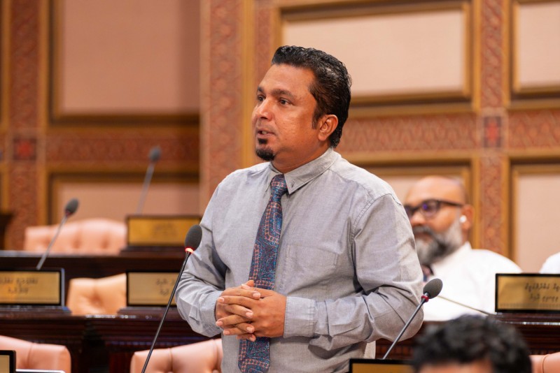 ބޭރުގެ ކޮންޓްރެކްޓަރުން ދައްކަން ޖެހޭ ވިތުހޯލްޑިން ޓެކްސް ދެ ގުނަ ކުރަނީ