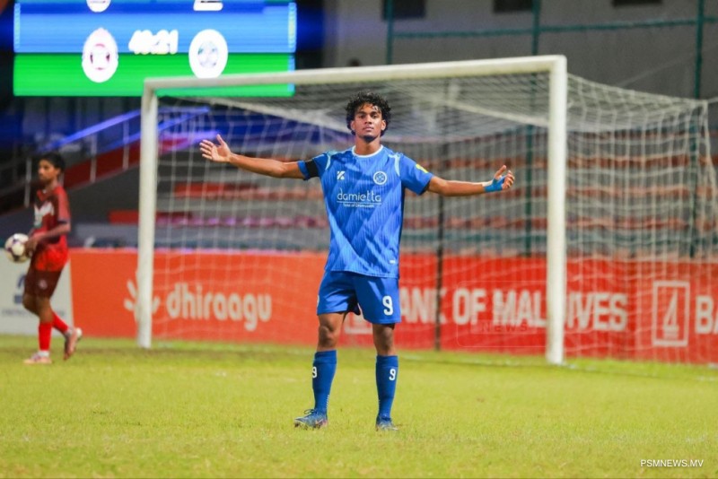 އިޒާންގެ ހެޓްރިކާއެކު ޓީސީ ބަލިކޮށް، ނިއު ރޭހުގައި!
