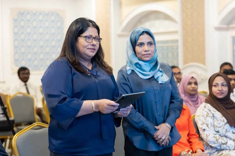 އަތޮޅުތެރޭގެ 17 ރަށަކަށް އައު އެމްބިއުލާންސް ހަވާލުކޮށްފި