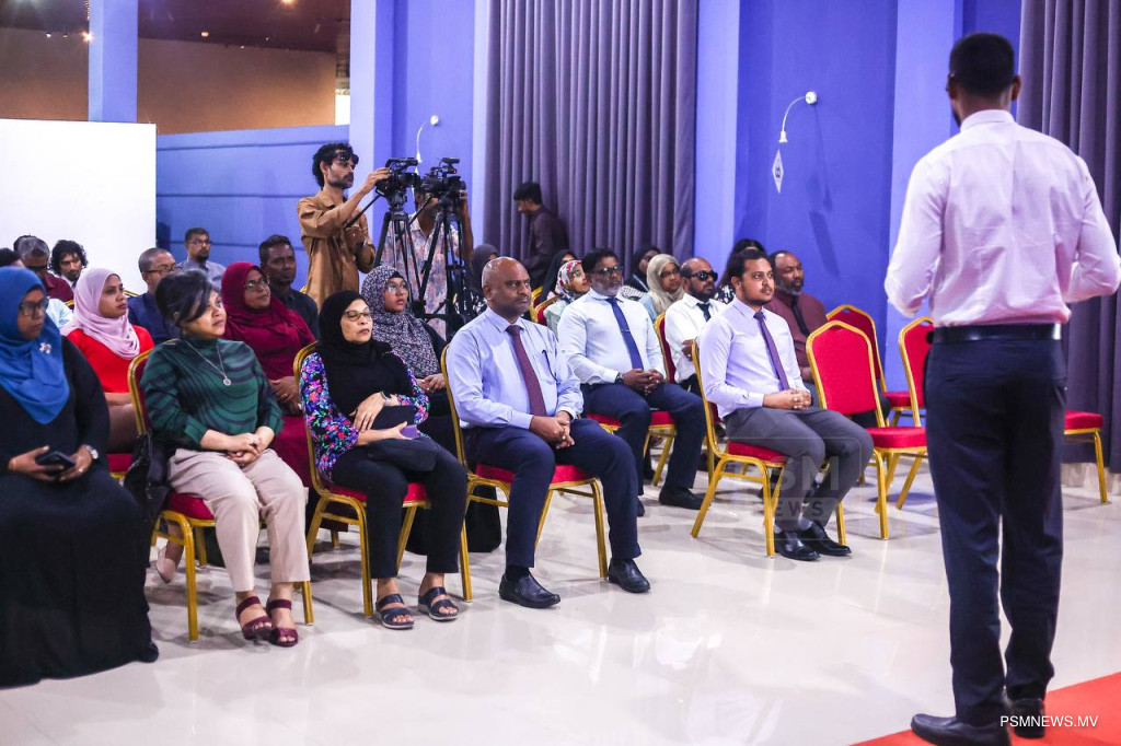 ދިވެހި ތަރިކައިގެ ސިގްނޭޗަރ ރިސާރޗް ސްކޮލަރޝިޕަށް ހުޅުވާލައިފި