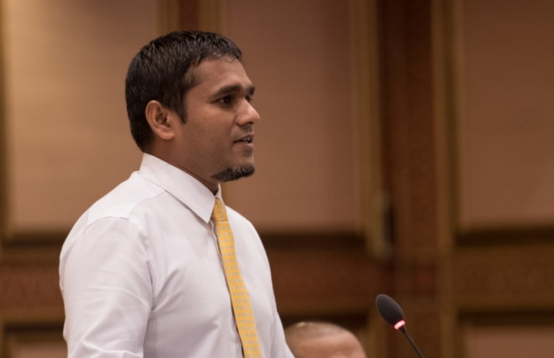 ރާއްޖޭގައި ހުރި 78 ބިލިއަން ރުފިޔާ ދުވަނީ 800 މިލިއަން ޑޮލަރު ފަހާ: އިލްޔާސް