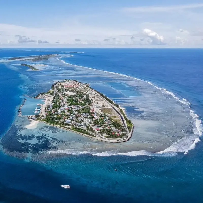 މި ސަރުކާރުގެ މިހާތަނަށް ގައްދޫ އަށް ލިބުނީ ހަމައެކަނި ޑިންގީ ޖެޓީއެއް، އެހެން ހުރިހާ މަޝްރޫއެއް އޮތީ ހުއްޓިފައި: އަމީތު