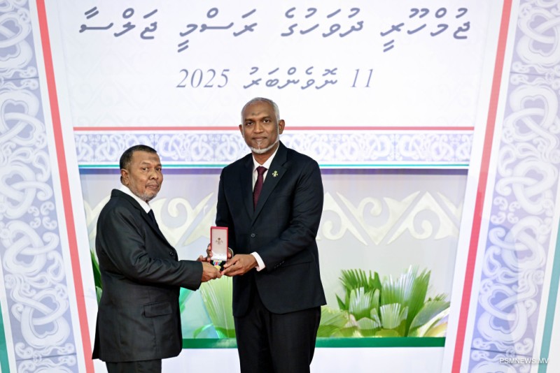 މިނިވަން ދުވަހުގެ ޖަލްސާގައި ދައުލަތަށް ޚިދުމަތް ކުރުމުގެ އިނާމު 66 ބޭފުޅަކަށް