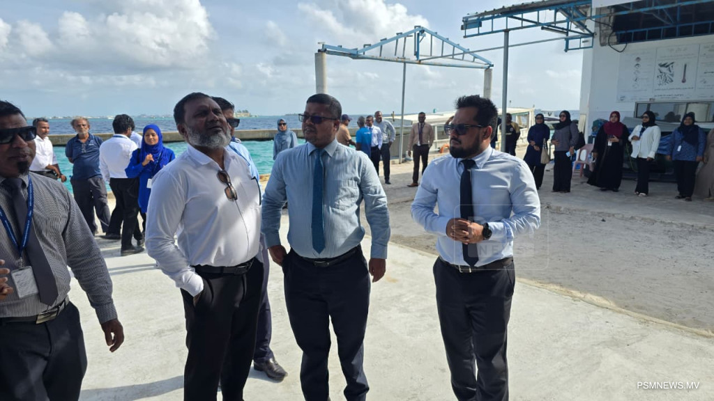 ކަނޑުއޮތްގިރި އައިސްޕްލާންޓާއި ހިކަމަސް ކާރުޚާނާ ހުޅުވައިފި