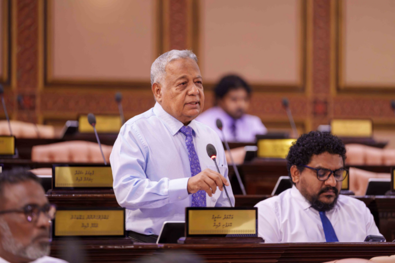 ޒަމާނުއްސުރެ ރާއްޖޭގައި ކޮރަޕްޝަން އޮވޭ، ހައްދުފަހަނަ އެޅީ ޑިމޮކްރަސީ އައުމުން: ސަލީމް