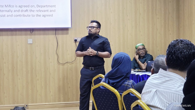 އަމާޒަކީ މަހުގެ އަގަށް ބަދަލު ނުގެނެސް މިފްކޯގެ ހިންގުން ހަރުދަނާ ކުރުން: އަނަސް