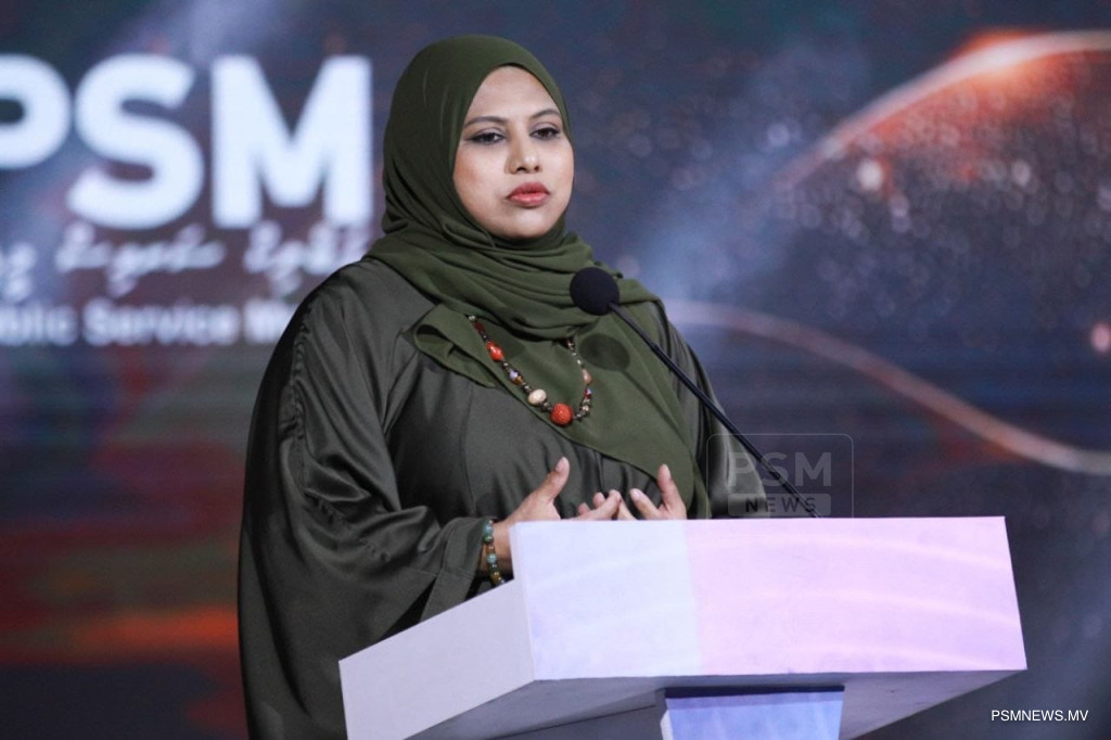 "ބެސްޓް ރޭޑިޔޯ ޕްރެޒެންޓަރގެ ބައިވެރިން ނަމޫނާ ބަޔަކަށް ވާންޖެހޭ"