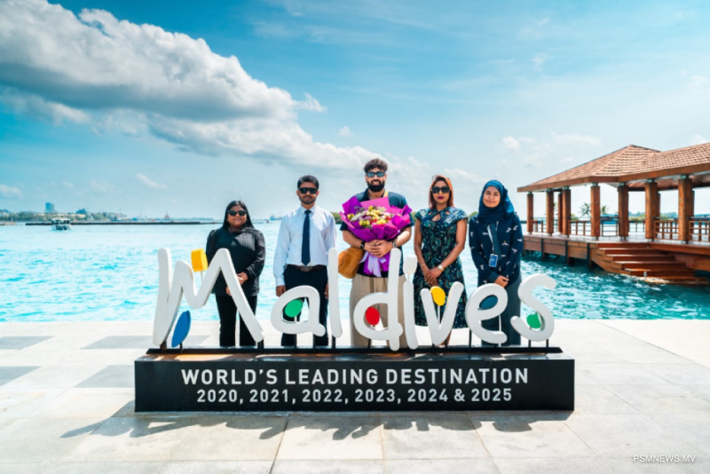 ރާއްޖެ އިޝްތިހާރުކުރަން ބާދްޝާއާއެކު ކެމްޕެއިނެއް
