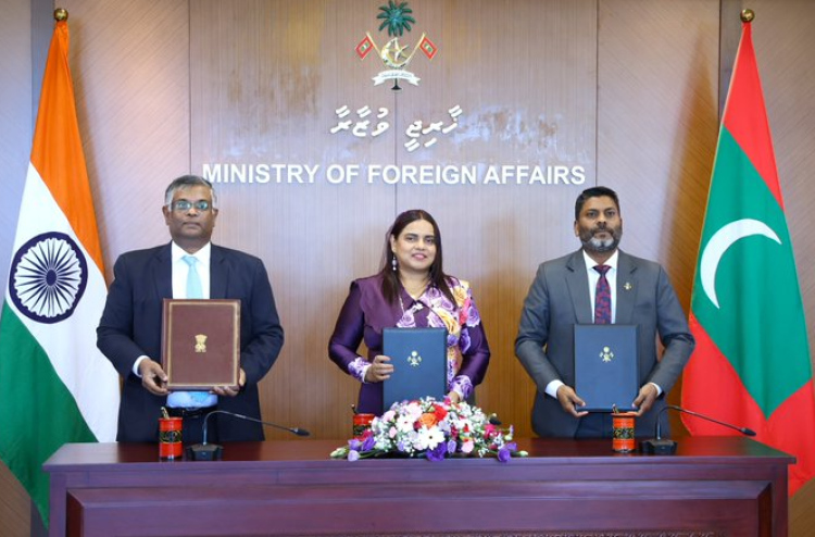 42 ރަށެއްގައި ފިޓްނަސް ސެންޓަރުތަކަށް ސާމާނު ހޯދަން އިންޑިއާއާ އެކު އެއްބަސްވުމެއް