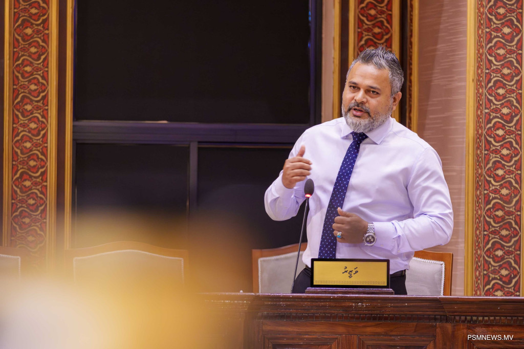 ޑިޒައިނަށް ބަދަލުގެނެސް އަޅާ ފުރަތަމަ ކަނދުފަތި އަންނަ މަހު އަޅަނީ