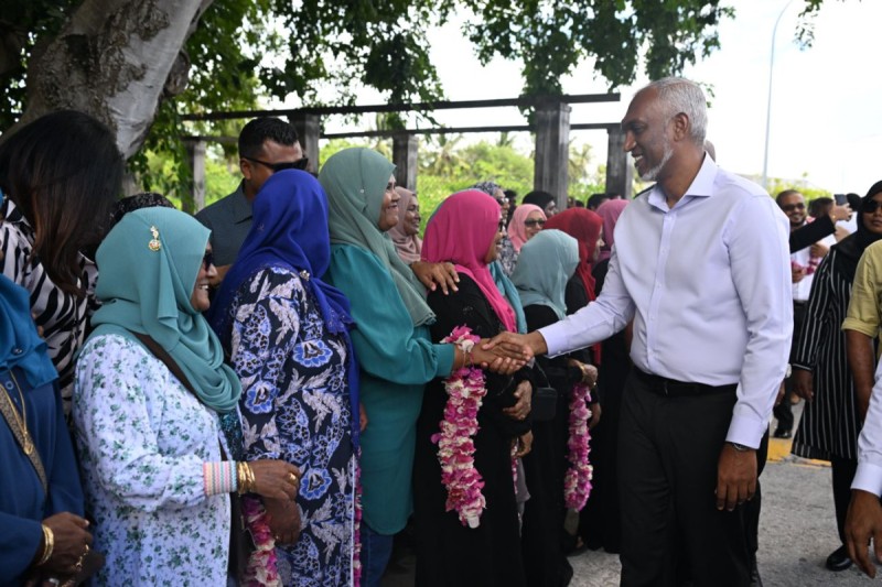 މިސަރުކާރުގައި ރައްޔިތުންނަށް އިއާދަނުކުރެވޭ ފަދަ ބޮޑެތި ގެއްލުންތައް ދަނީ ލިބެމުން، ވެރިކަމުގެ ދައުރު ހަމަވަންދެން މަޑުން ތިބޭކަށް ނުޖެހޭނެ: މެންބަރު މައުރޫފް