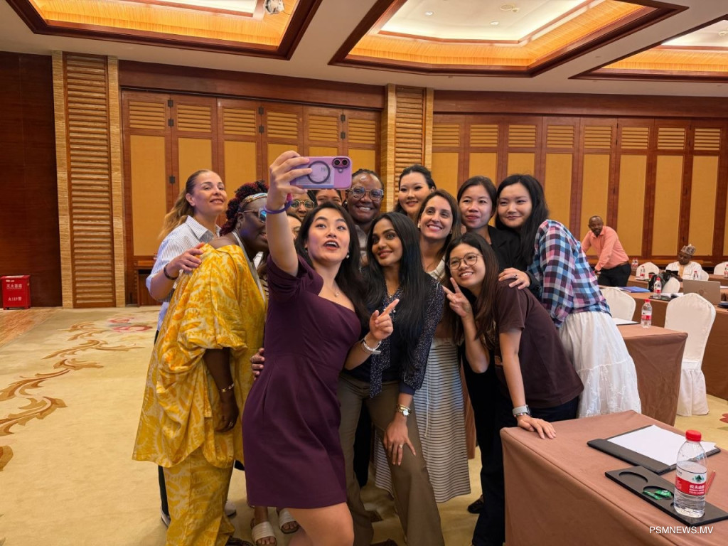 ގްލޯބަލް ޑިވެލޮޕްމަންޓް އިނިޝިއެޓިވްގެ ތަމްރީނު ޕުރޮގުރާމުގެ ތަޖުރިބާތައް ޕީއެސްއެމްގެ ޗެއާޕަރސަން ޗައިނާގެ ސަފީރާ ޙިއްޞާކުރައްވައިފި