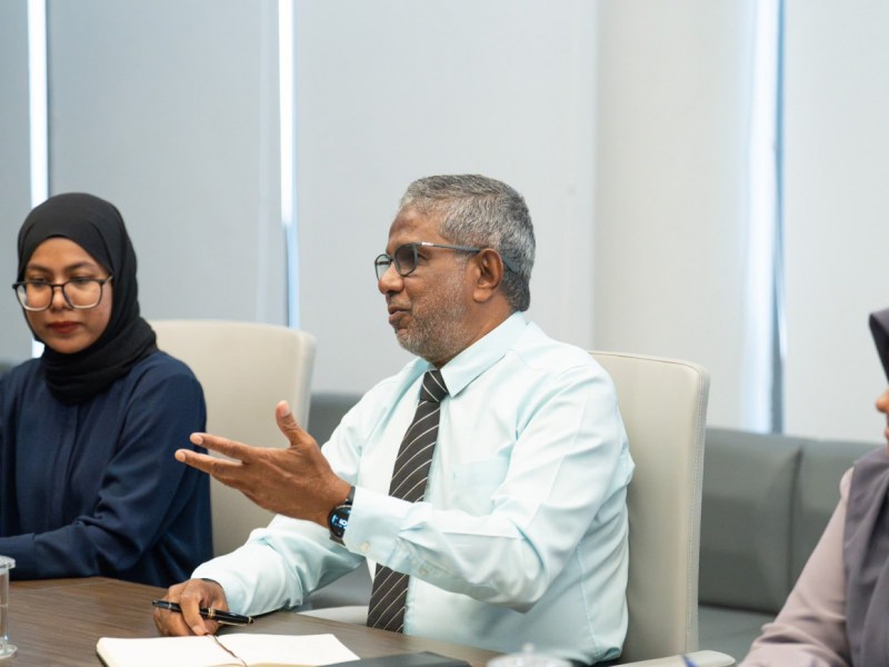 ސަރުކާރު ކުންފުނިތަކުގެ މުވައްޒަފުންގެ އަދަދު 33 ޕަސެންޓް މަދުކުރަން 3 މަހުގެ މުހުލަތެއް
