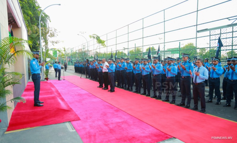 ފޮޓޯ: ޕޮލިސް މެމޯރިއަލް ޑޭ ފާހަގަކުރުމަށް އިސްކަންދަރު ކޮށީގައި ބޭއްވި ޚާއްޞަ ރަސްމިއްޔާތު