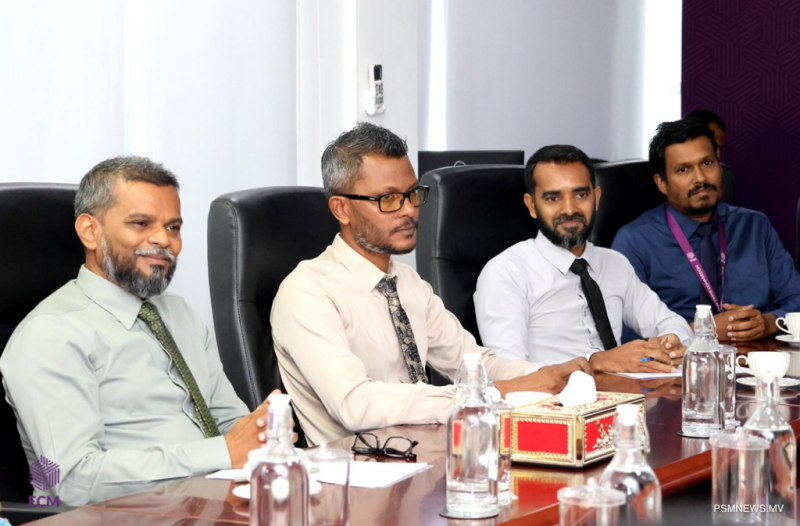 ސިޔާސީ ޕާޓީތަކުގެ މާލީ ކަންކަން ހަރުދަނާ ކުރަން އުސޫލެއް ތަޢާރަފްކުރަނީ