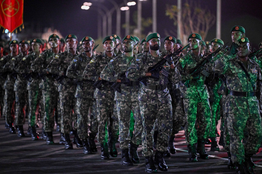 ހަވާ އެރުވުމާއެކު މިނިވަން ދުވަހުގެ ހެވިކަމާއި ކުޅިވަރުގެ ހަރަކާތްތައް ބާއްވައިފި