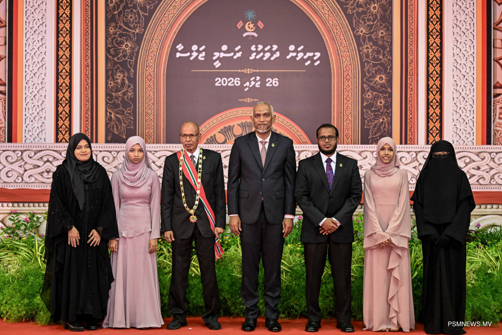 ދިވެހި ދައުލަތުގެ މަތިވެރި އިއްޒަތް 4 ބޭފުޅަކަށް