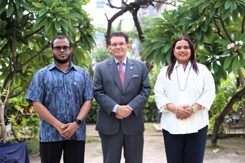 ބަނގުލަދޭޝްގެ ހާރިޖީ ވަޒީރު 5 މިލިއަން ގަސް އިންދުމުގެ މަޝްރޫޢުގައި ބައިވެރިވެވަޑައިގެންފި