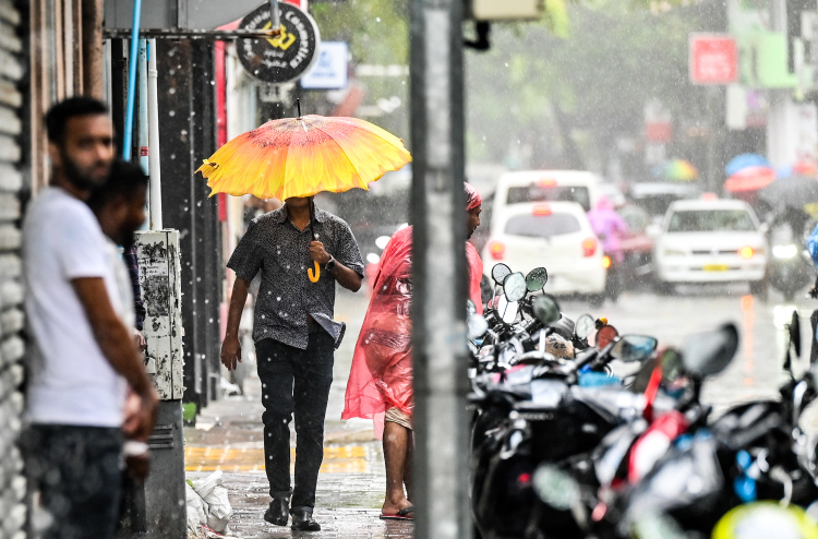 ބޯކޮށް ވާރޭ ވެހޭނެ ކަމަށް ލަފާކޮށް ރ. އަތޮޅުން ވ. އަތޮޅަށް ޔެލޯ އެލާޓް!