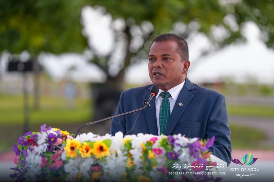 ކައުންސިލްތަކަށް ތަފާތެއް ނެތި މާލީ މިނިވަންކަން ލިބެން ޖެހޭ: ނިޒާރު