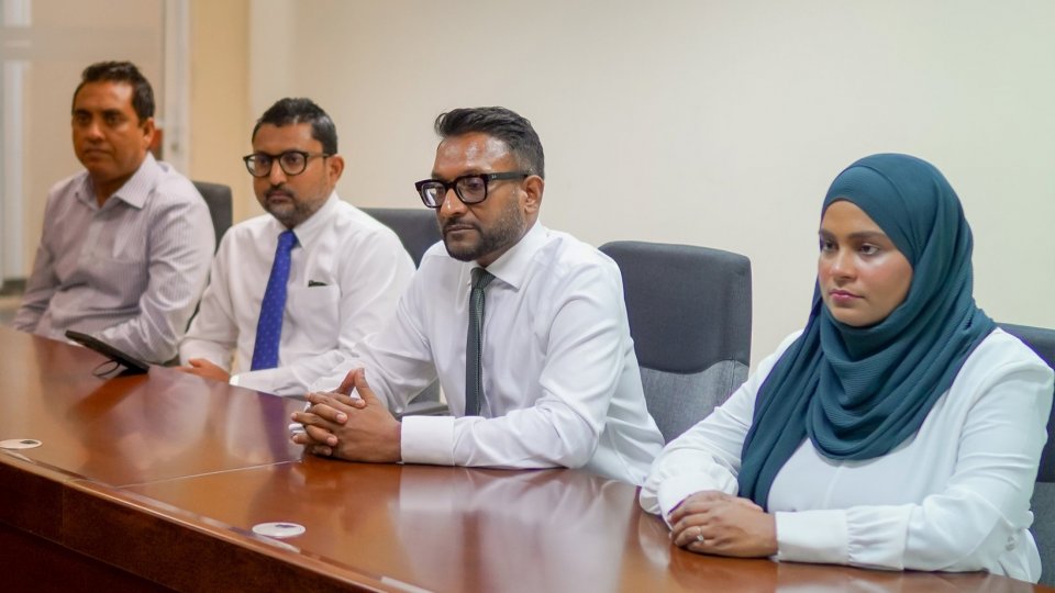 ފާމަސިސްޓުންނަށް ރިފްރެޝަރ ކޯސްތަކެއް ހިންގަނީ