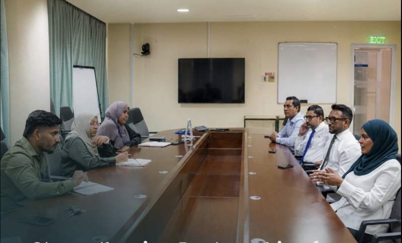 ސްޓޭޓް ފާމާއާއި އެމްއެންޔޫ ގުޅިގެން ދިވެހި ފާމަސިސްޓުން ތަމްރީނުކުރަނީ