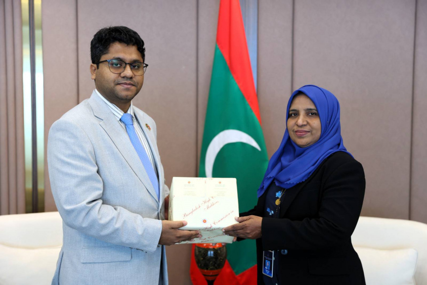 މި އަހަރު ވެސް ބަންގްލަދޭޝް ސަރުކާރުން ރާއްޖެއަށް އަނބު ހަދިޔާކޮށްފި