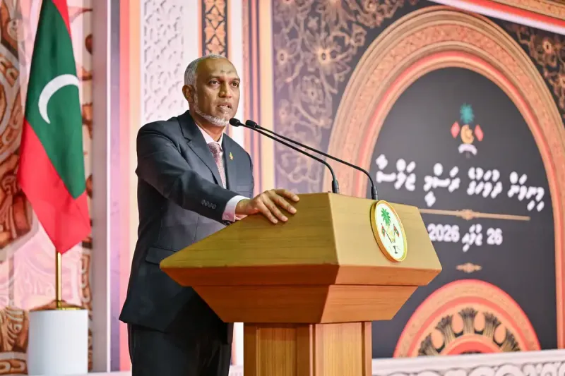 ކުޑަ ރަށެއް ބޮޑު ރަށެއް ބެލުމެއް ނެތި ތަރައްޤީކުރައްވާނެ ކަމަށް ރައީސް މުއިއްޒު ވިދާޅުވިއިރު، ކުރިން ވިދާޅުވެފައިވަނީ ރާއްޖޭގެ ހުރިހާ ރަށެއް ތަރައްޤީ ނުކުރެވޭނެ ކަމަށް
