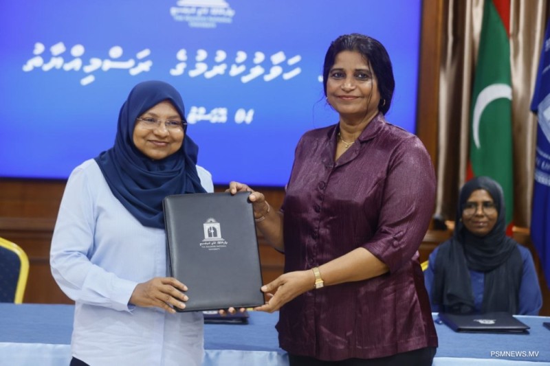 އެމްއެންޔޫގެ 2 ފެކަލްޓީއަކަށް ޑީނުން ޢައްޔަންކޮށްފި