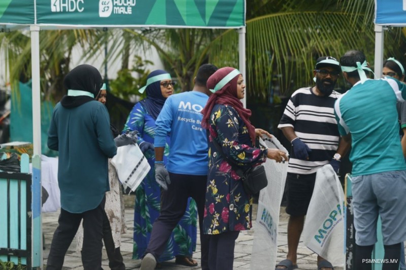 "މަދިރިން ރައްކާ" ކެމްޕެއިންގެ ދަށުން ހުޅުމާލޭގައި ސާފުކުރުމުގެ ހަރަކާތެއް
