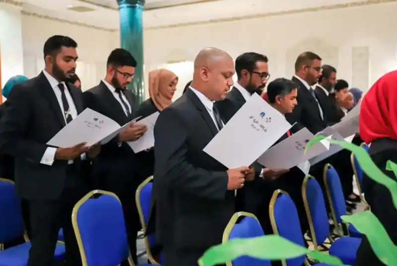 ގާނޫނީ ދަރިވަރުންގެ އިމްތިހާން ފިޒިކަލްކޮށް ހާޒިރުވެގެން ހަދަންޖެހޭ ގޮތަށް ހަމަޖައްސައިފައި އޮތް އޮތުން އަންނަ އަހަރަށް ފަސްކޮށްފި