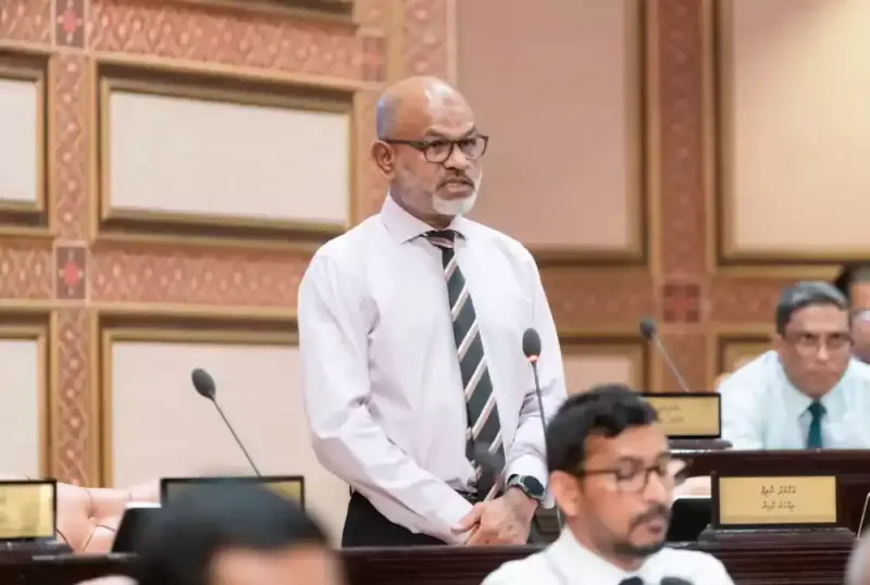 އެމްއޭސީއެލްގައި މަސައްކަތަށް ނުނިކުންނަ 85 މުވައްޒަފުން ތިބި ލިސްޓެއް އާންމުވެފައިވާއިރު، އެ ލިސްޓު ސައްހަތޯ ނުވަތަ ނޫންތޯ ވެސް އެ ކުންފުނިން ސާފުކޮށްދީފައި ނުވޭ: ނާޒިމް