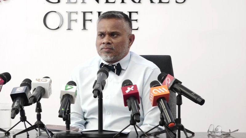އަންހެނެއްގެ ޖަންގިޔާ ތެރެއިން ފެނުނު ޑްރަގްގެ ޒިންމާ ފިރިމީހާ ނެގުމުން އަނބިމީހާގެ ދައުވާ ޕީޖީން އަނބުރާ ގެންގޮސްފި