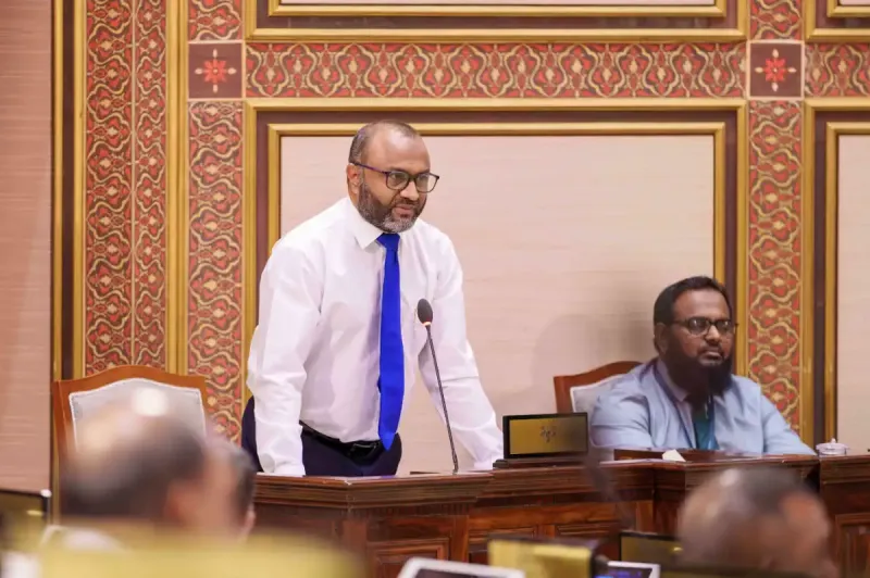 ދީނަށް ލޯބި ކުރާ މީހުންނާއި ތަނަވަސްކަން ހުރި މީހުން ގިނަވާ ވަރަކަށް ހައްޖު ކިޔު ދިގުވާނެ ކަމަށް މިނިސްޓަރު ޝަހީމް ވިދާޅުވެއްޖެ