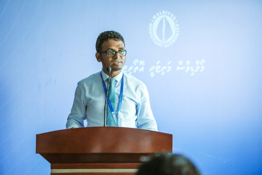 ރިސޯޓްތަކުން ޑޮލަރު މާރުކުރާ އުސޫލު ބަދަލު ކުރަން ހުށަހަޅައިފި