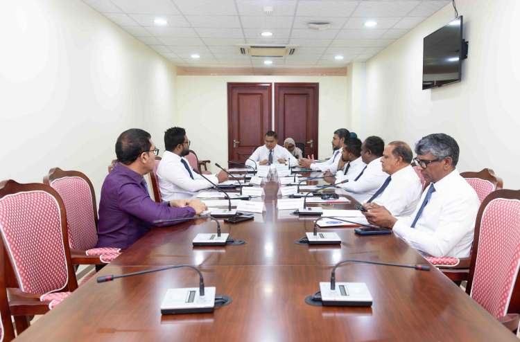 މެމްބަރުންގެ އިންޝުއަރެންސާ ބެހޭ ކޮމެޓީ ސިއްރު، މެމްބަރުންގެ ފާޑުކިޔުން ނޫސްވެރިންނަށް